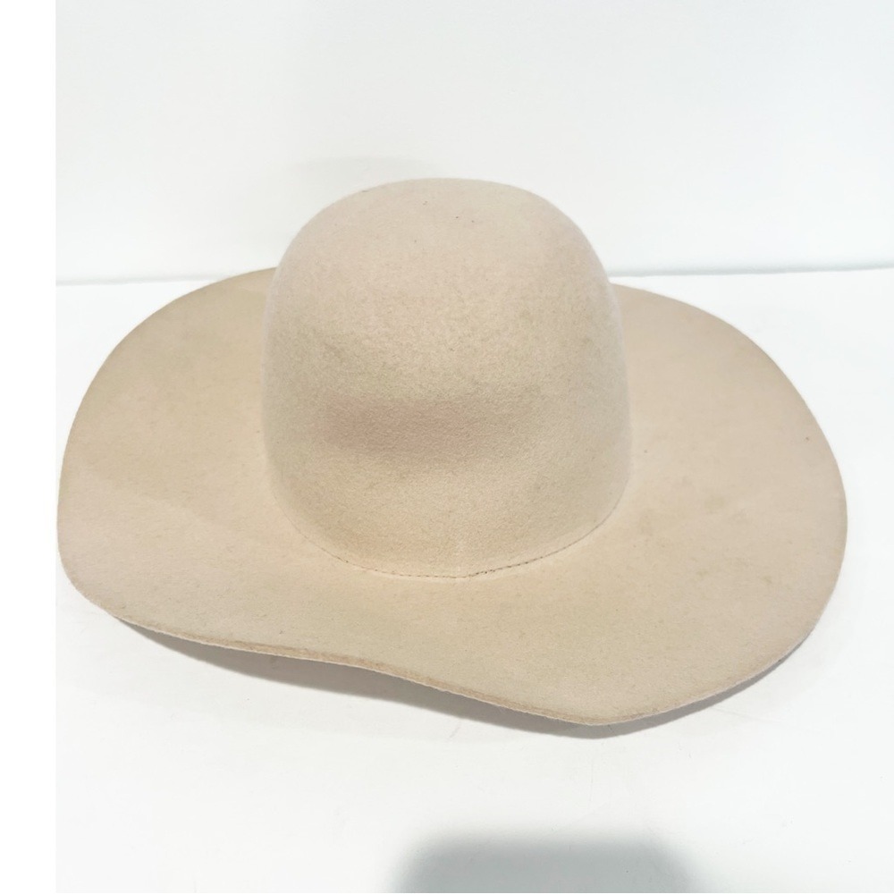 GIGI‎ PIP Cream Hat